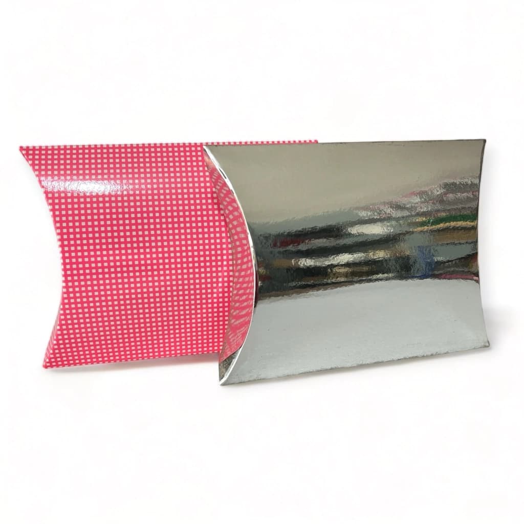 Almohada mediana #01 en cartón para accesorios y detalles 2
